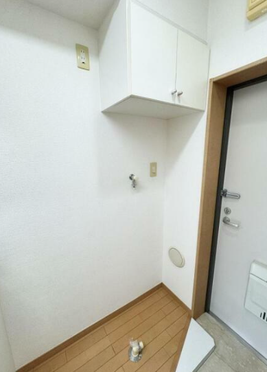 (玄関) (玄関)