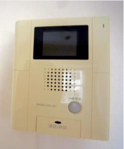 ピーノ・アルトィーラ202号室 中野区松が丘1丁目 ＴＶモニターホン