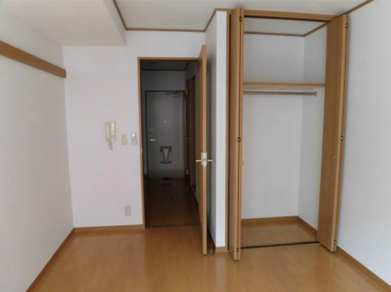  (居間)