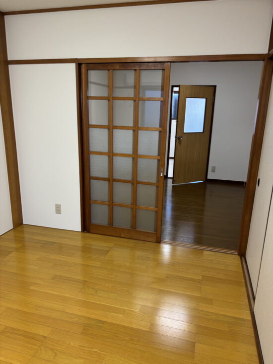  (居間)
