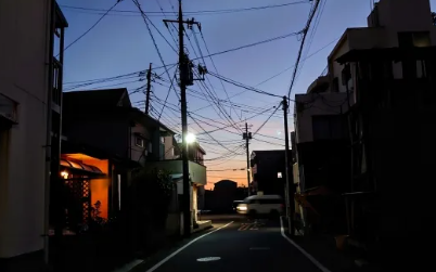 女性の一人暮らし　防犯　夜道
