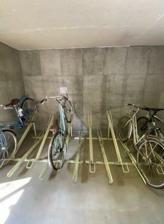 駐輪場 駐輪場