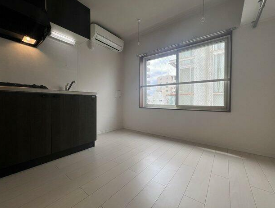 (キッチン)  (キッチン)