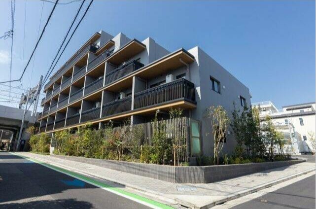 RESIDENSE KOENJI 303号室　賃貸物件　杉並区高円寺北４丁目外観