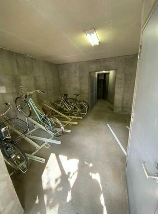 駐輪場 駐輪場
